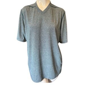 Under Armour Men's Green V-Neck Shirt size medium